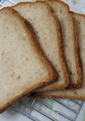 我が家の定番★HB黒糖全粒粉もっちりパン-レシピのメイン写真