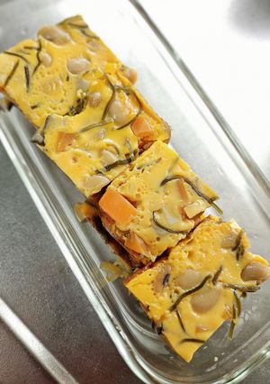 大豆椎茸人参煮物プルプル甘い卵焼き-レシピのメイン写真