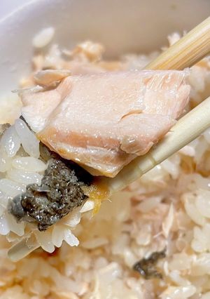 皮がパリッ！マスの炊き込みご飯-レシピのメイン写真