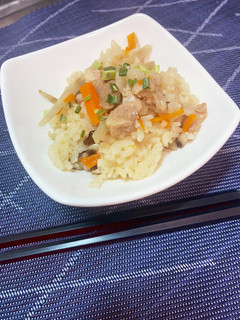 旬なし年中無休な「鶏炊き込みご飯」-レシピのメイン写真