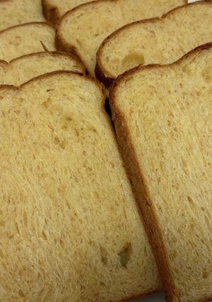全粒粉/卵で 高タンパク食パン-レシピのメイン写真