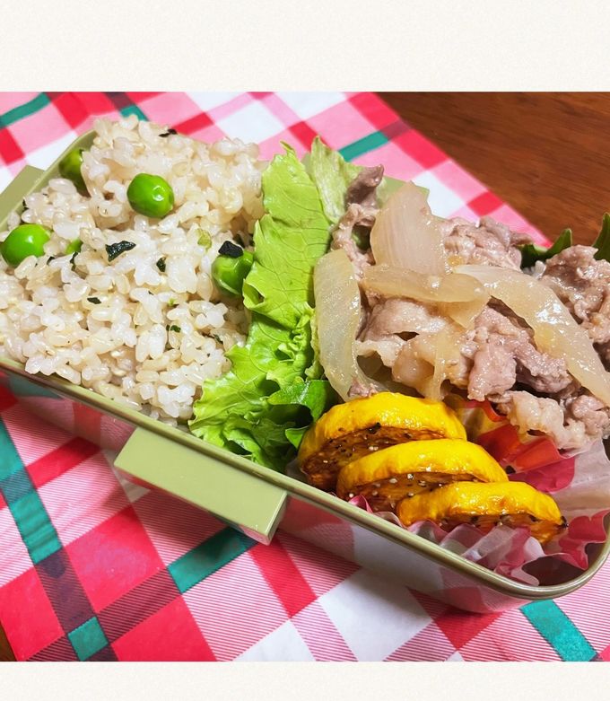 豚生姜焼きと豆ご飯のお弁当-レシピのメイン写真