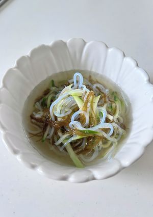もずくと春雨の飲めるサラダ-レシピのメイン写真