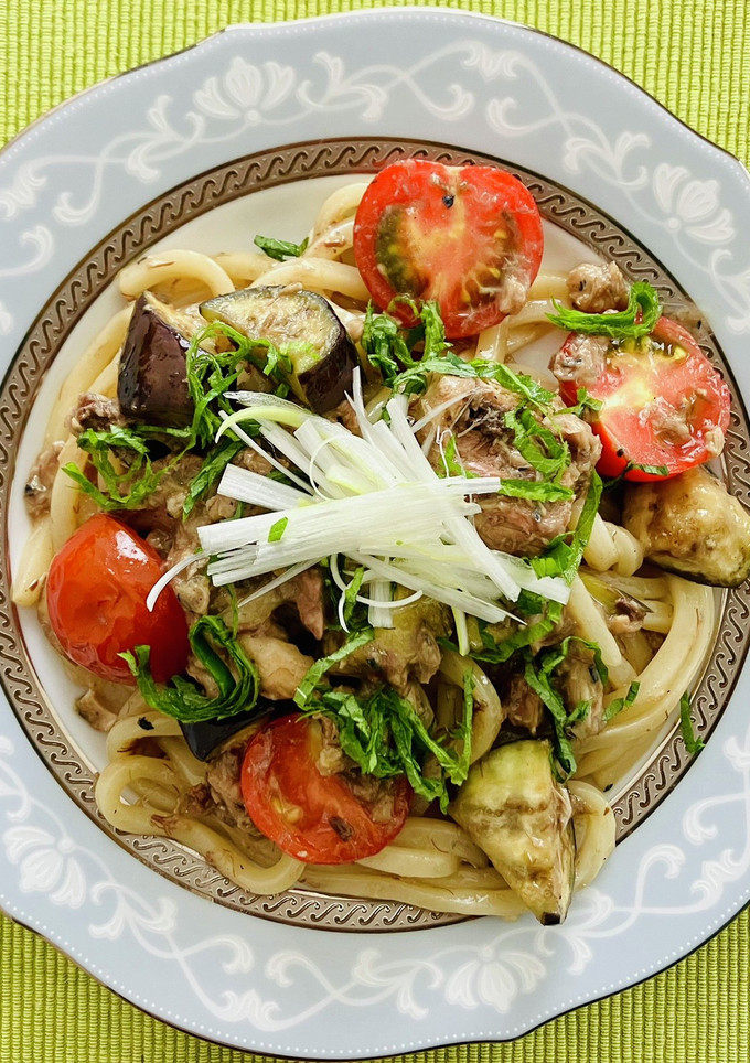夏野菜とサバ缶の焼きうどん-レシピのメイン写真