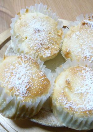 卵白消費ふわふわ真っ白カップケーキ♪-レシピのメイン写真