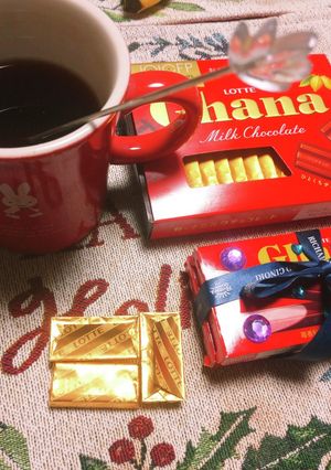 ガーナミルク１口チョコを紅茶と一緒に-レシピのメイン写真