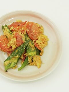 トマトとオクラのオイスターソース炒め-レシピのメイン写真