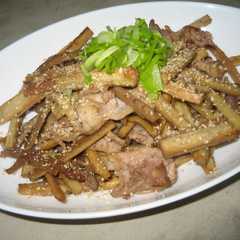 ごぼうとバラ肉の炒め物-レシピのメイン写真