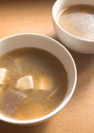 わかめと豆腐のみそ汁【ここから栄養士】-レシピのメイン写真