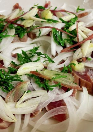 カツオのタタキ薬味いっぱいのせ-レシピのメイン写真