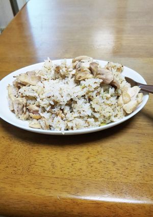 玉ねぎと鶏もものガーリックペッパーライス-レシピのメイン写真
