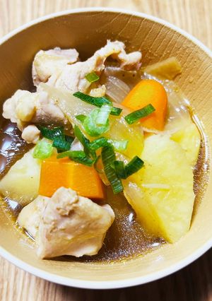 イゲタの彩で我が家の肉じゃが☆-レシピのメイン写真