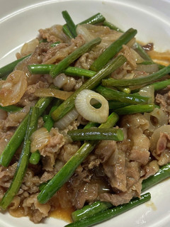肉とニンニクの茎炒め(身内専用)-レシピのメイン写真