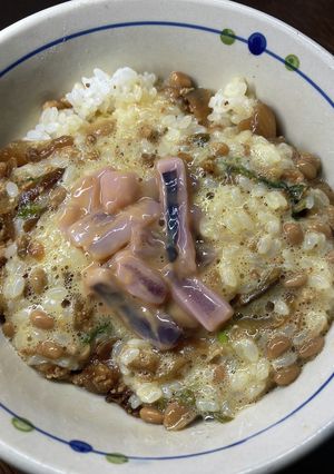 イカの塩辛と納豆、明太子の卵かけご飯-レシピのメイン写真