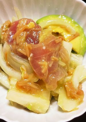 ロゼのお供に！マグロアボカドのなめ茸和え-レシピのメイン写真