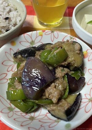冷凍揚げなすとピーマンの肉炒め-レシピのメイン写真