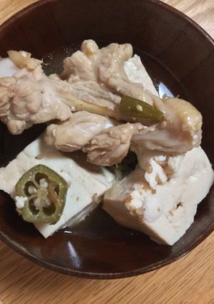 手羽元とオクラと豆腐の黒酢煮-レシピのメイン写真