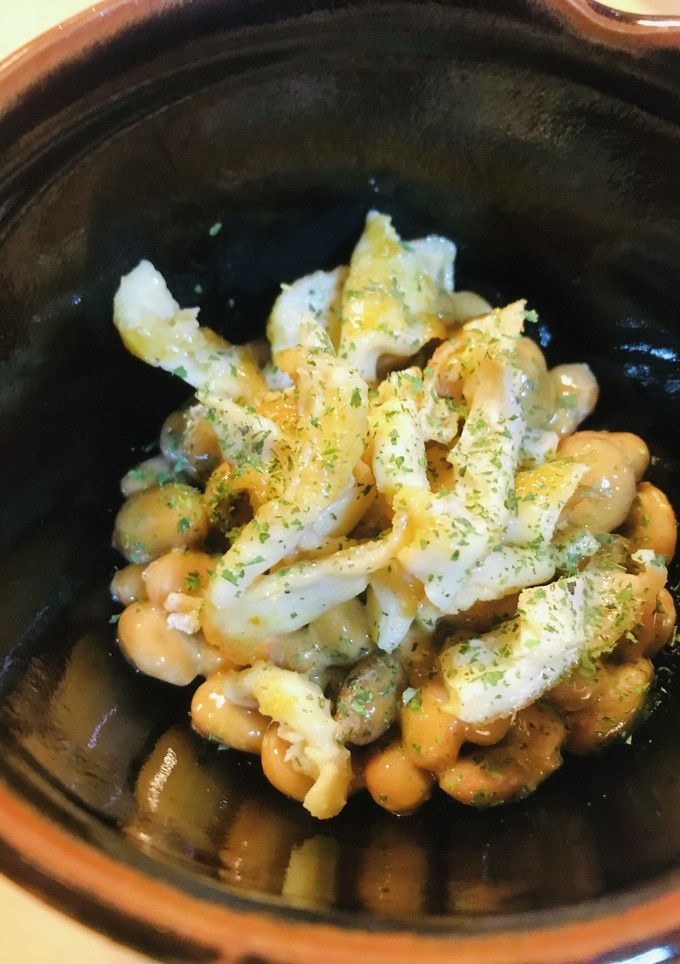 毎日の納豆●鶏皮の揚げ焼きトッピング-レシピのメイン写真