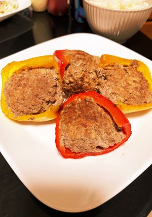 パプリカの肉詰めただけ-レシピのメイン写真
