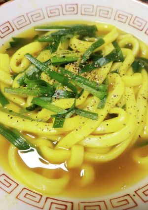ニラとうどんのみのシンプルカレーうどん-レシピのメイン写真