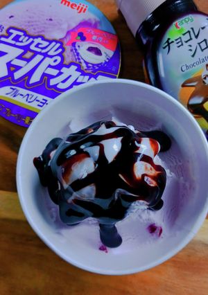 ブルーベリーヨーグルトアイスチョコソース-レシピのメイン写真