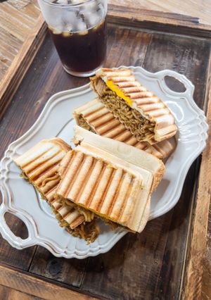 焼きそばホットサンド-レシピのメイン写真