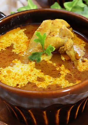 お家で本格的☆手羽元のバターカレースープ-レシピのメイン写真
