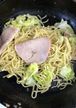 余った焼きそば麺でなんちゃって塩焼きそば-レシピのメイン写真