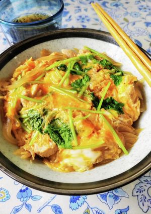 少しの手間でレベルアップ！親子丼-レシピのメイン写真