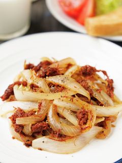 玉ねぎのコンビーフ炒め 常備菜パンにも◎-レシピのメイン写真