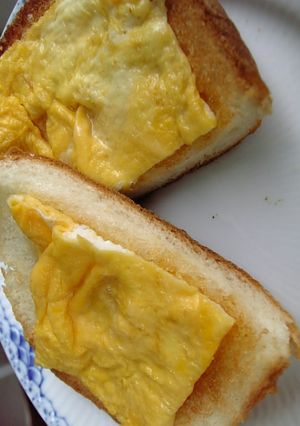ほんのり甘い♪ハニー＆たまごトースト-レシピのメイン写真