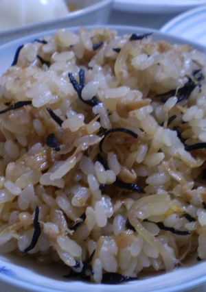ひじきたっぷり☆簡単☆炊き込みご飯-レシピのメイン写真