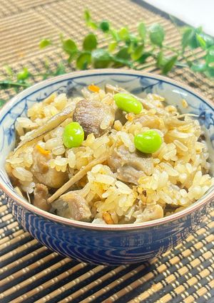 極上のプチッと感！もち麦鶏ごぼうご飯-レシピのメイン写真