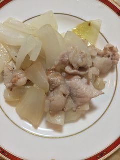 豚玉ねぎオリーブオイル塩麹炒めレモンがけ-レシピのメイン写真