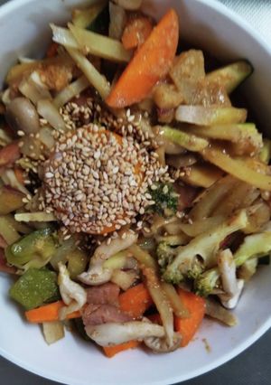 お一人様野菜たっぷり洋風タレウインナー丼-レシピのメイン写真