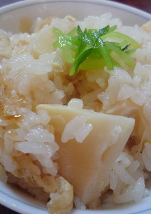 うどんスープで美味しい☆簡単たけのこご飯-レシピのメイン写真