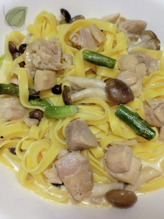 鶏肉アスパラしめじのクリームパスタ-レシピのメイン写真