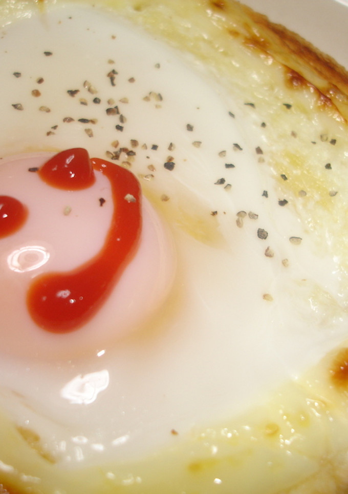 【ラピュタのような目玉焼きトーストを簡単に】-レシピのメイン写真