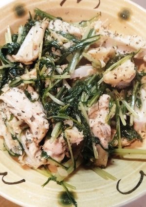 水菜と鶏ヤゲン軟骨炒め-レシピのメイン写真