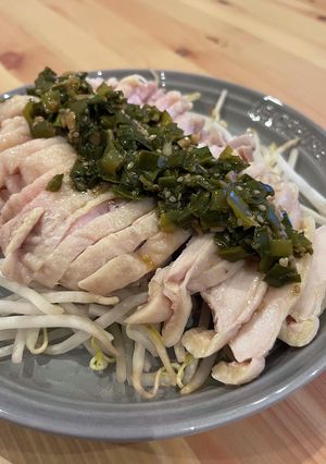 ニラだれで食べる茹で鶏-レシピのメイン写真