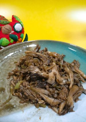 舞茸とひき肉の炒めもの　-レシピのメイン写真