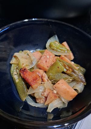 オクラとスパムの炒め物-レシピのメイン写真