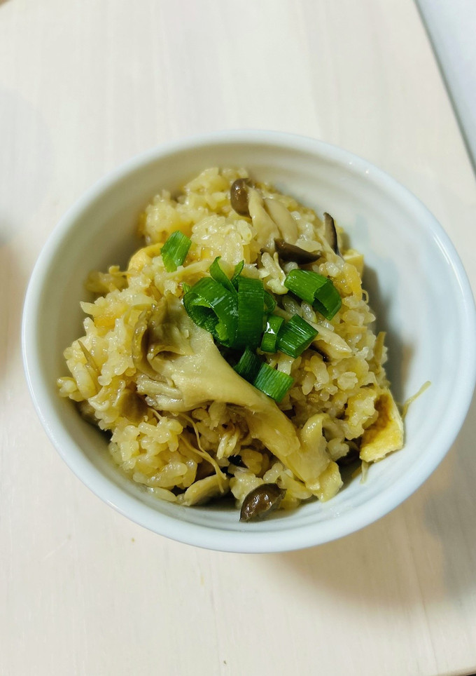 夫絶賛！3種のきのこの炊き込みご飯-レシピのメイン写真