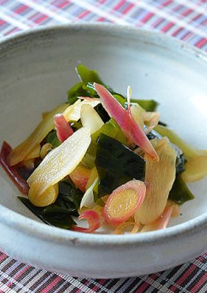 わかめとみょうがの茎、うどのポン酢和え♪-レシピのメイン写真
