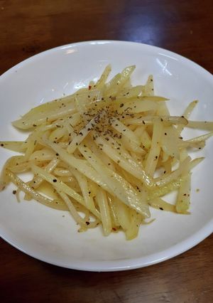 細切りポテトのレモン炒め-レシピのメイン写真