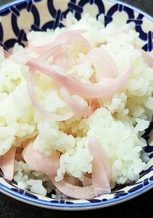 赤玉ねぎのマリネdeピンク♡ちらし寿司-レシピのメイン写真