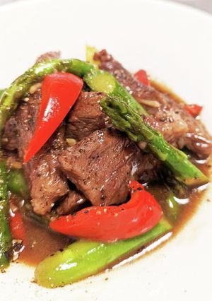 牛肉とアスパラのオイスター炒め-レシピのメイン写真