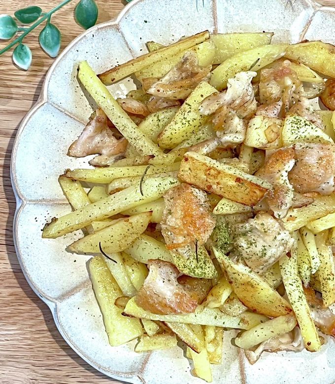 油不要＊鶏皮とじゃがいものカリホク炒め-レシピのメイン写真