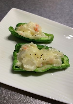 ピーマンのポテトサラダ詰めチーズ焼き!-レシピのメイン写真