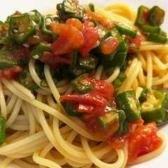 รูปของ しじみのだし塩オクラとトマトの冷製パスタ